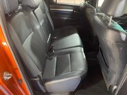 Toyota Hilux INVINCIBLE X 4WD D-4D DCB 35