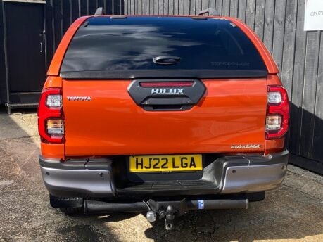 Toyota Hilux INVINCIBLE X 4WD D-4D DCB 13