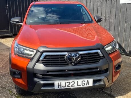 Toyota Hilux INVINCIBLE X 4WD D-4D DCB 4