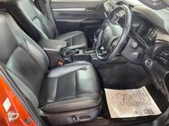Toyota Hilux INVINCIBLE X 4WD D-4D DCB 34