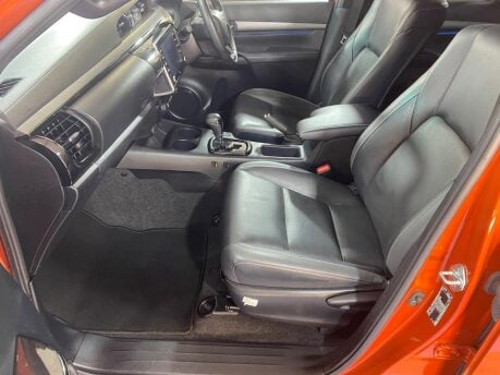 Toyota Hilux INVINCIBLE X 4WD D-4D DCB 27