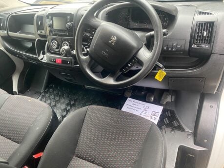 Peugeot Boxer BLUEHDI 333 L1H1 PROFESSIONAL P/V 8