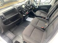 Peugeot Boxer BLUEHDI 333 L1H1 PROFESSIONAL P/V 17
