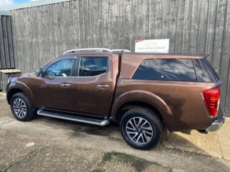 Nissan Navara DCI TEKNA 4X4 SHR DCB 18