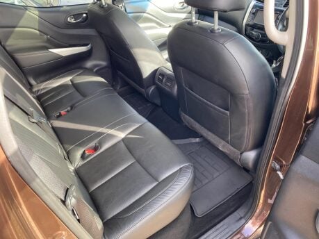 Nissan Navara DCI TEKNA 4X4 SHR DCB 30