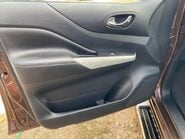 Nissan Navara DCI TEKNA 4X4 SHR DCB 33