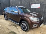 Nissan Navara DCI TEKNA 4X4 SHR DCB 8