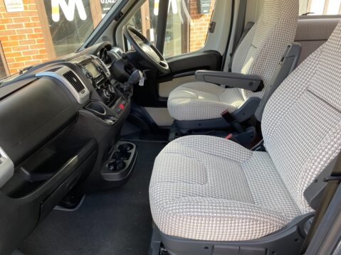 Auto-Trail Tracker EKS *** SOLD *** 6