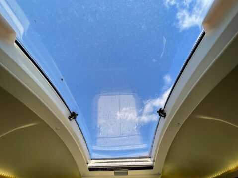Auto-Trail Tracker EKS *** SOLD *** 11