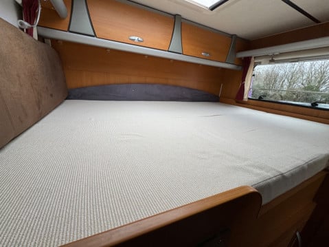 Dethleffs Globevan FIXED BED, GARAGE, NICE SPECIFICATION 18