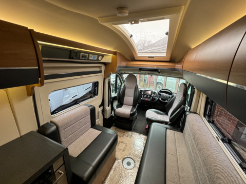 Auto-Trail V-Line 600 2 BERTH HIGH TOP, HIGH SPECIFICATION MODEL 19