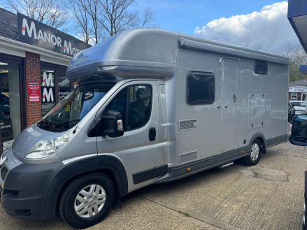 MOTO TREK COMET 350 RACE TRUCK LARGE GARAGE, MUST SEE 