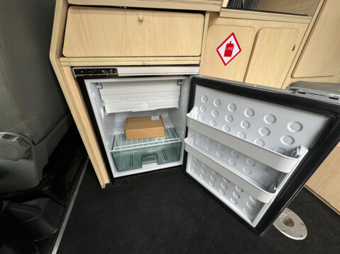 Leisure Drive Versa 3/4 BERTH HIGH TOP WITH 5 BELTED SEATS 14