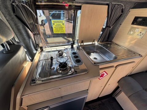 Leisure Drive Versa 3/4 BERTH HIGH TOP WITH 5 BELTED SEATS 14