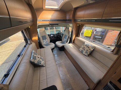 Auto-Trail Tracker EKS *** SOLD *** 13