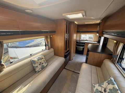 Auto-Trail Tracker EKS *** SOLD *** 16