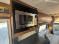 Auto-Trail Tracker EKS *** SOLD *** 18