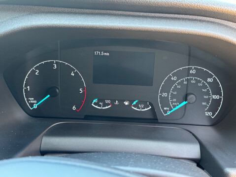 Autosleepers Custom Air ONLY 171 MILES PRE REGISTERED CUSTOM AIR 10