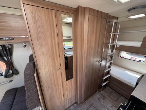 Swift Escape 696 1 OWNER ONLY 12,000 MILES 18
