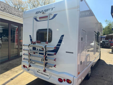 Swift Escape 696 1 OWNER ONLY 12,000 MILES 36