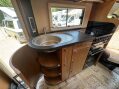 Auto-Trail Frontier SCOUT 4 AUTOMATIC VERY LOW MILEAGE 17