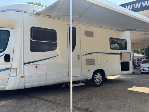 Auto-Trail Frontier SCOUT 4 AUTOMATIC VERY LOW MILEAGE 35