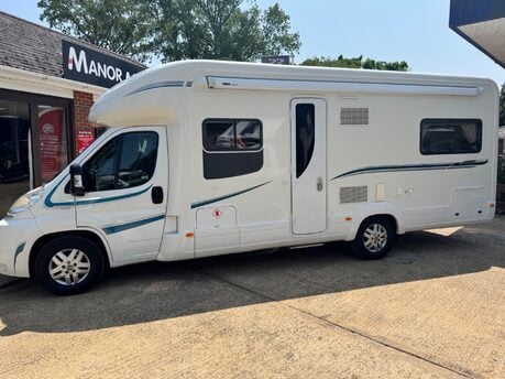 Auto-Trail Frontier SCOUT 4 AUTOMATIC VERY LOW MILEAGE 