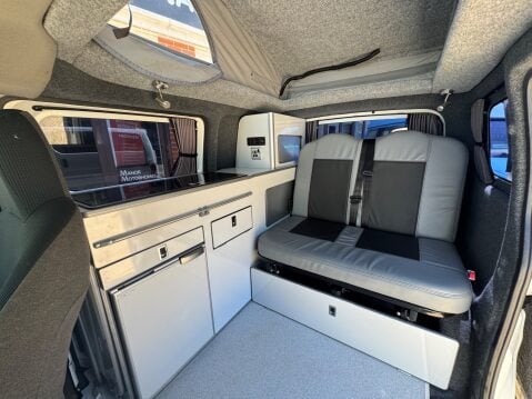 Hertford Campers Up to 4 Berth Pop Top AUTOMATIC 1.6 PETROL POP TOP 19