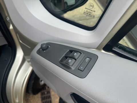 Adria Twin MAXI VAN - ULTRA RARE 4 BERTH DROP DOWN DOUBLE AND REAR DOUBLE 8