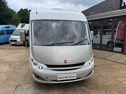 Burstner Aviano I684 4 BERTH FIXED BED A CLASS 34