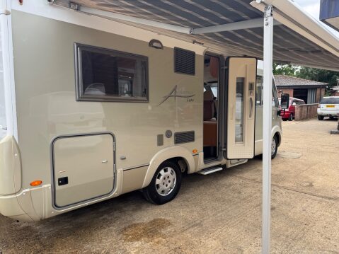 Burstner Aviano I684 4 BERTH FIXED BED A CLASS 30