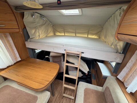 Burstner Aviano I684 4 BERTH FIXED BED A CLASS 25