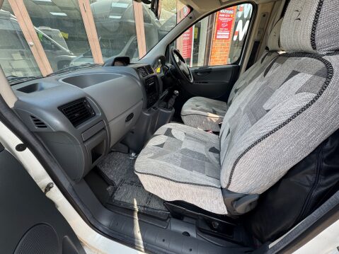 Romahome R40 ONLY 19,000 MILES, 4 BERTH 6 BELTS 5
