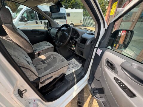 Romahome R40 ONLY 19,000 MILES, 4 BERTH 6 BELTS 7