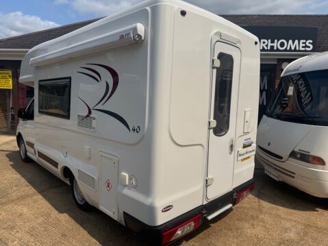 Romahome R40 ONLY 19,000 MILES, 4 BERTH 6 BELTS 3