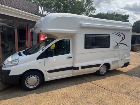 Romahome R40 ONLY 19,000 MILES, 4 BERTH 6 BELTS 1