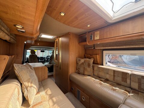 IH Motorhomes TIO RL AUTOMATIC MAXI 160 BHP 24