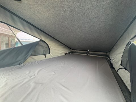 Volkswagen Transporter WEST DUBS 4 BERTH 5 BELT CAMPER VAN 22