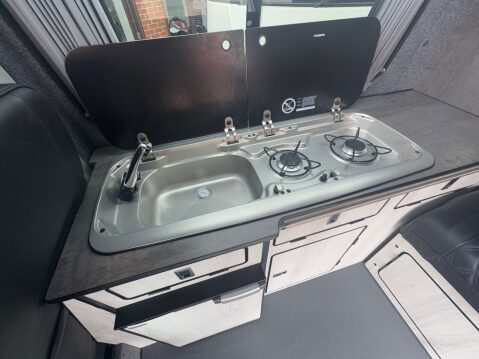 Volkswagen Transporter WEST DUBS 4 BERTH 5 BELT CAMPER VAN 9