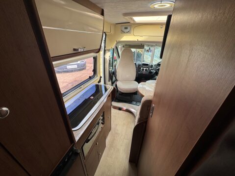 Auto-Trail Tribute 669 1 OWNER TWIN DOUBLE BEDS A MUST SEE 20