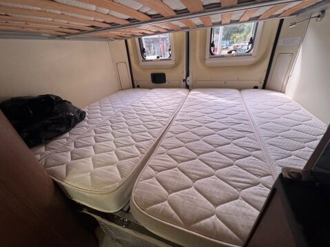 Auto-Trail Tribute 669 1 OWNER TWIN DOUBLE BEDS A MUST SEE 16