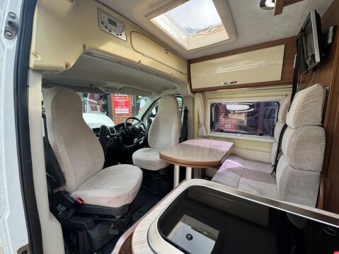 Auto-Trail Tribute 669 1 OWNER TWIN DOUBLE BEDS A MUST SEE 9
