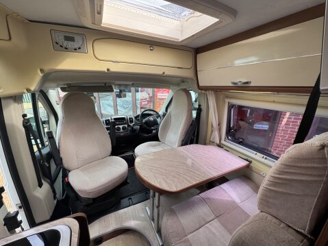 Auto-Trail Tribute 669 1 OWNER TWIN DOUBLE BEDS A MUST SEE 13