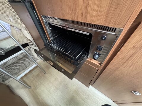 Auto-Trail Tribute 669 1 OWNER TWIN DOUBLE BEDS A MUST SEE 12