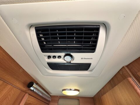 Autosleeper Dorset ES MODEL BIG SPEC 3.0 LITRE 26