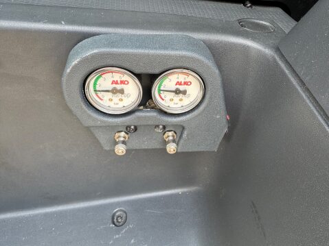 Autosleeper Dorset ES MODEL BIG SPEC 3.0 LITRE 5