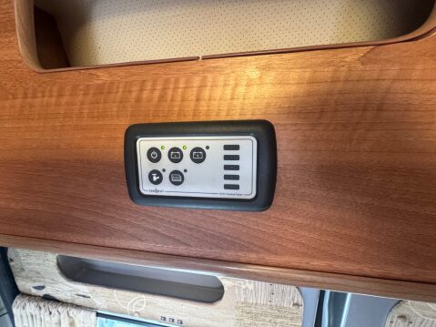 Autosleeper Dorset ES MODEL BIG SPEC 3.0 LITRE 19