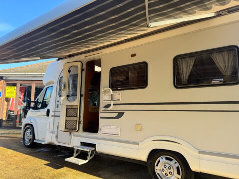 Autocruise Oakmont ISLAND BEDROOM, 4 BERTH COACH BUILT 27