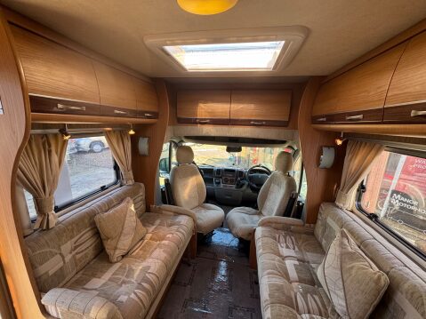 Autocruise Oakmont ISLAND BEDROOM, 4 BERTH COACH BUILT 12