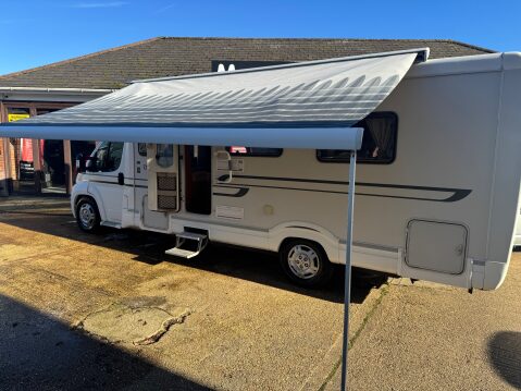 Autocruise Oakmont ISLAND BEDROOM, 4 BERTH COACH BUILT 26